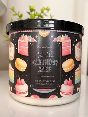 NWT Goose Creek 3 Wick Candle Vanilla Birthday Cake Scent